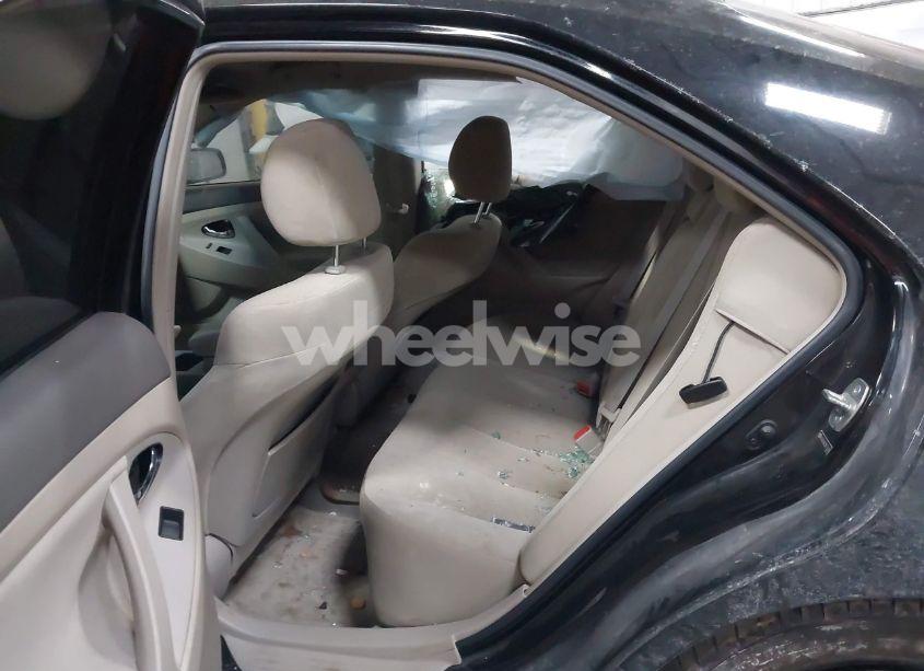 Photo 8 of 2009 Toyota Camry LE (VIN 4T4BE46K39R135104)