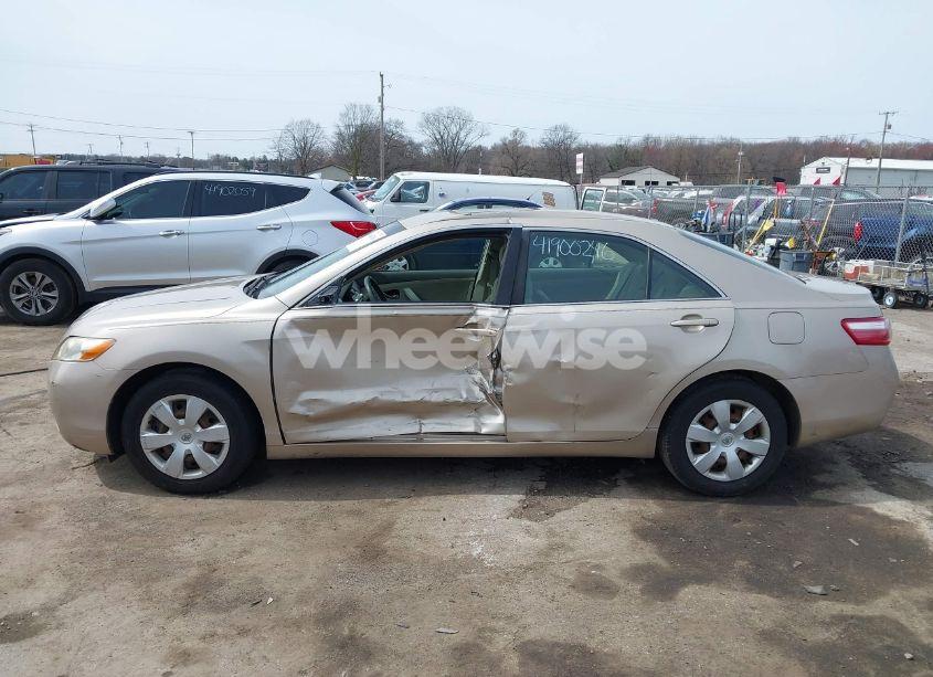 Photo 14 of 2007 Toyota Camry LE (VIN 4T4BE46K47R007810)