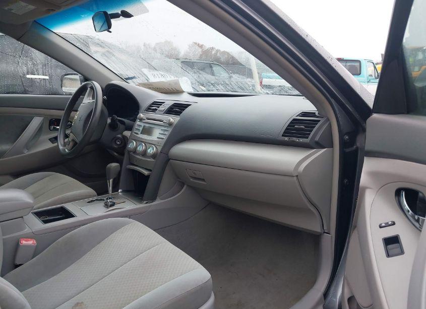 Photo 5 of 2009 Toyota Camry LE (VIN 4T4BE46K49R066228)