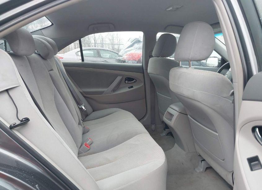 Photo 8 of 2009 Toyota Camry LE (VIN 4T4BE46K49R066228)