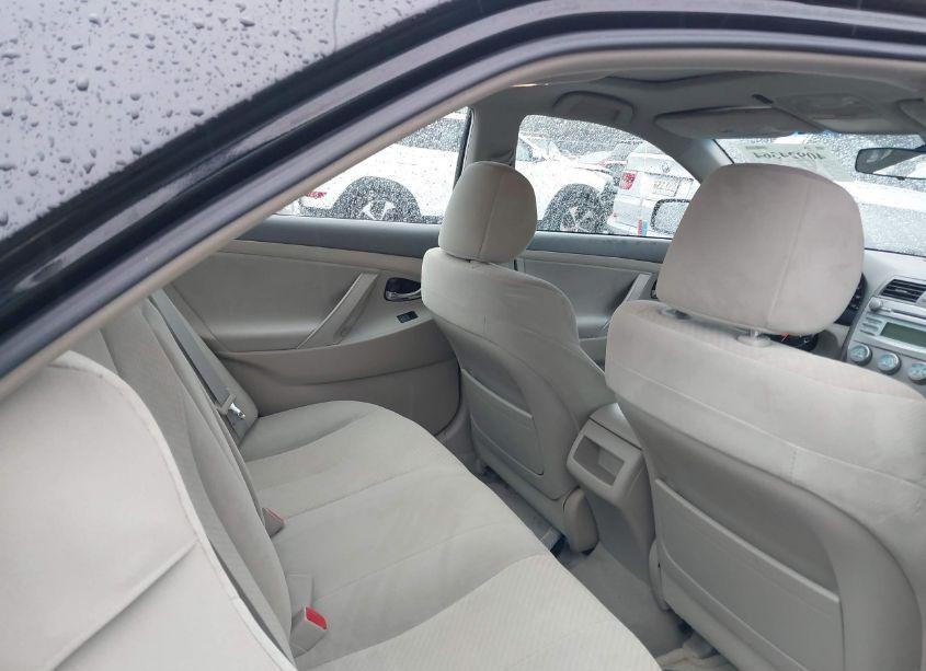 Photo 8 of 2009 Toyota Camry LE (VIN 4T4BE46K49R066777)