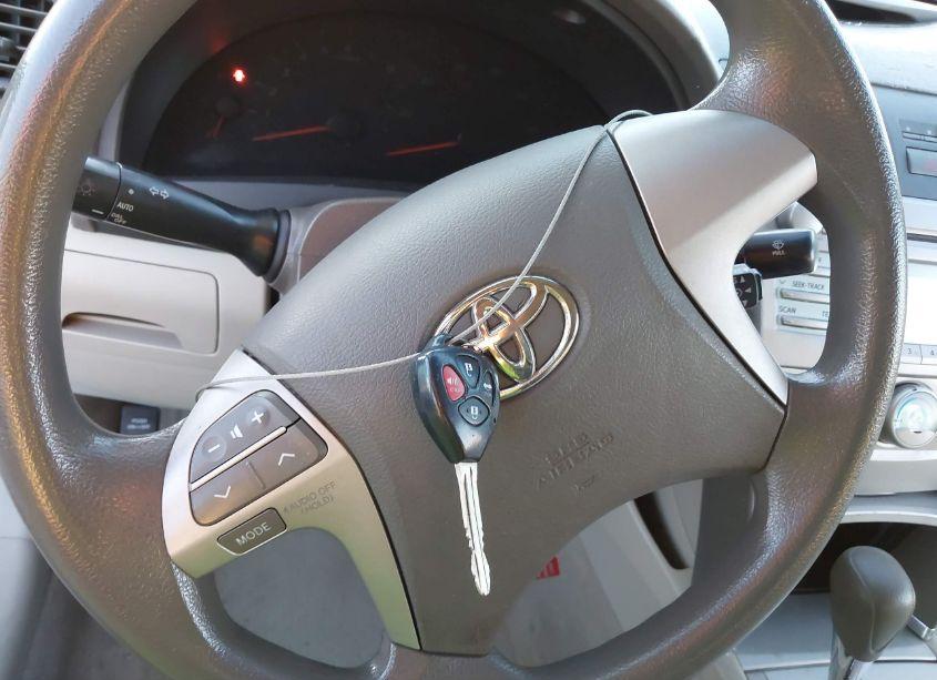 Photo 11 of 2009 Toyota Camry LE (VIN 4T4BE46K49R098922)