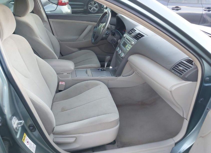 Photo 5 of 2009 Toyota Camry LE (VIN 4T4BE46K49R098922)