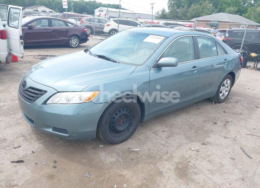 Photo 2 of 2009 Toyota Camry LE (VIN 4T4BE46K49R118909)