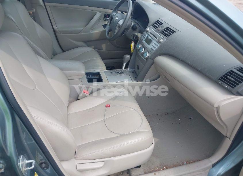 Photo 5 of 2009 Toyota Camry LE (VIN 4T4BE46K49R118909)