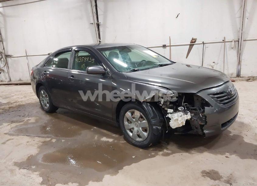 2009 Toyota Camry LE (VIN 4T4BE46K49R127268) main photo