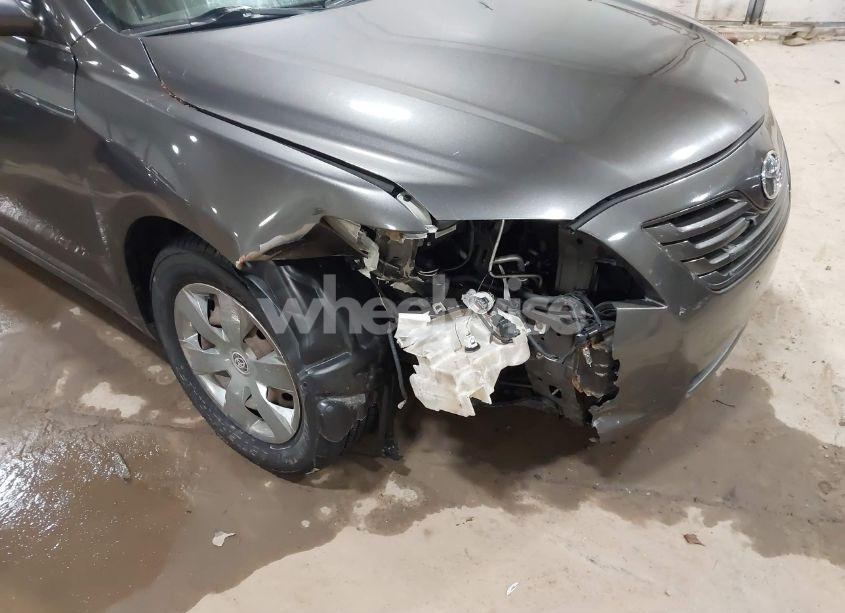 Photo 6 of 2009 Toyota Camry LE (VIN 4T4BE46K49R127268)