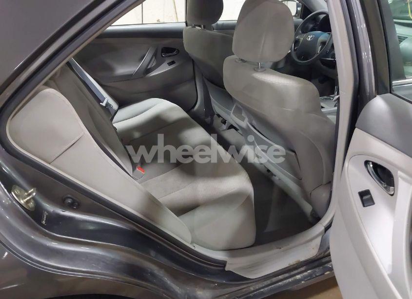 Photo 8 of 2009 Toyota Camry LE (VIN 4T4BE46K49R127268)