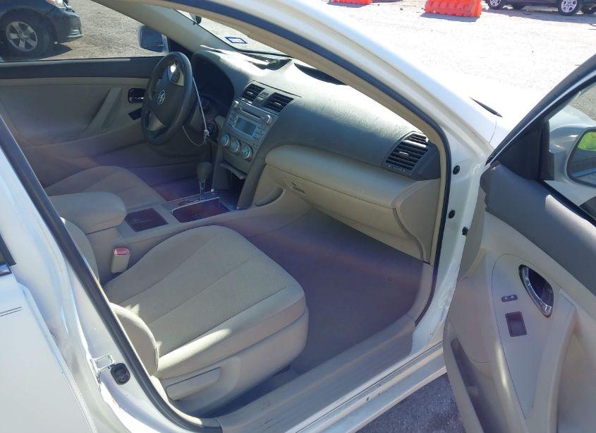 Photo 5 of 2008 Toyota Camry LE (VIN 4T4BE46K58R028067)