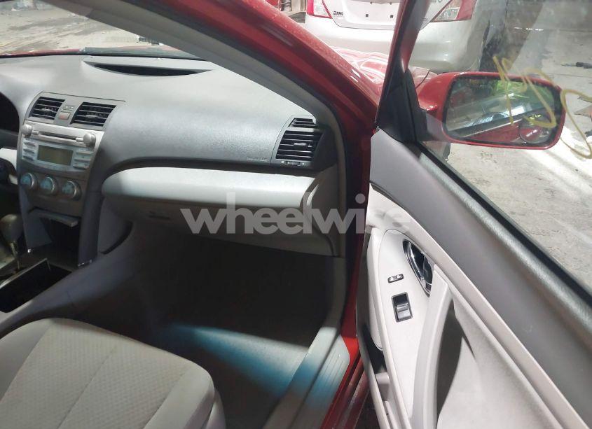 Photo 5 of 2009 Toyota Camry LE (VIN 4T4BE46K59R094300)