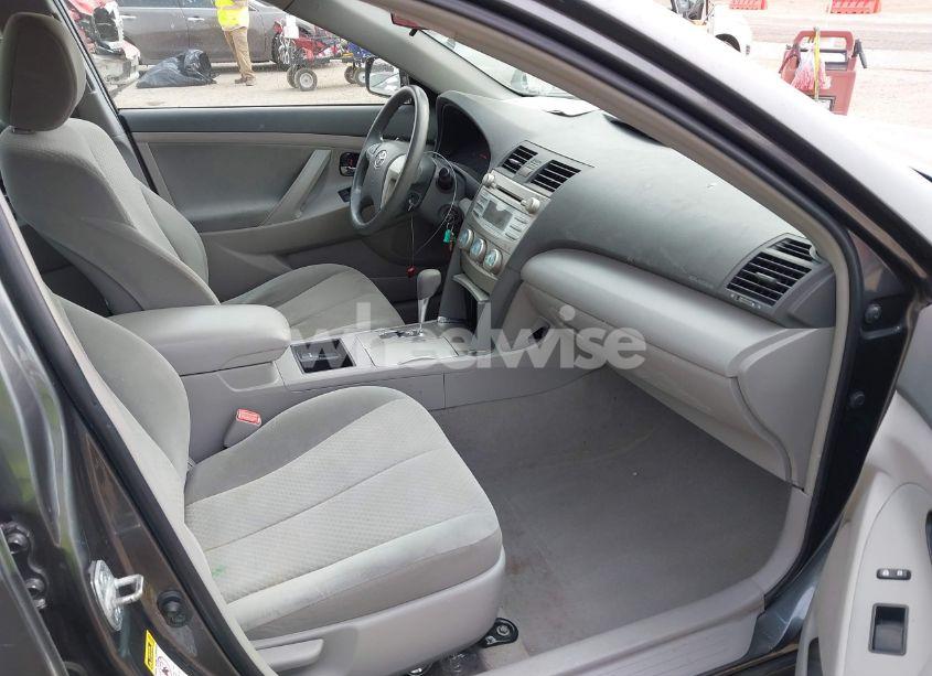 Photo 5 of 2009 Toyota Camry LE (VIN 4T4BE46K59R103917)
