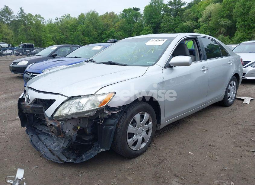Photo 2 of 2009 Toyota Camry LE (VIN 4T4BE46K59R112844)