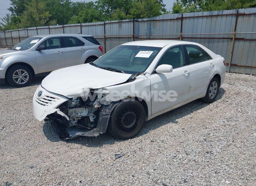 Photo 2 of 2009 Toyota Camry LE (VIN 4T4BE46K59R128252)