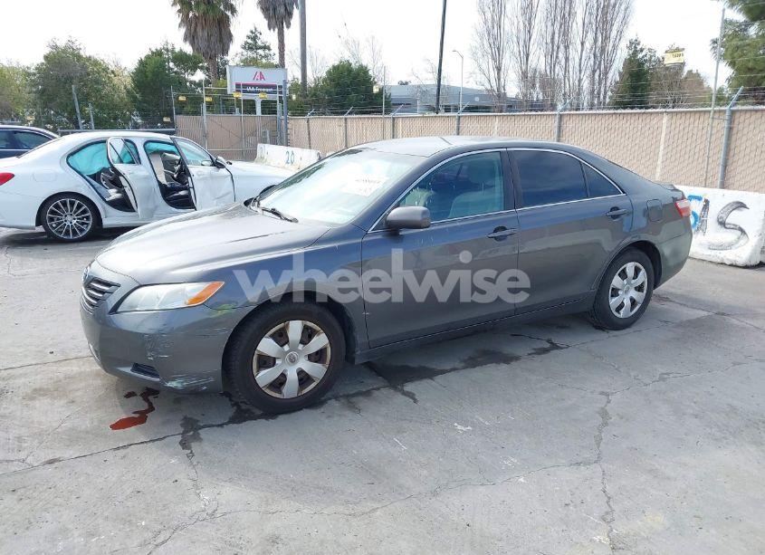 Photo 2 of 2008 Toyota Camry LE (VIN 4T4BE46K68R035304)