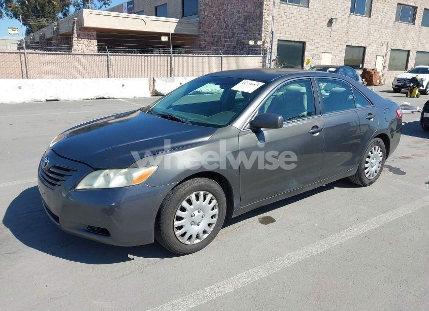 Photo 2 of 2008 Toyota Camry LE (VIN 4T4BE46K68R040549)