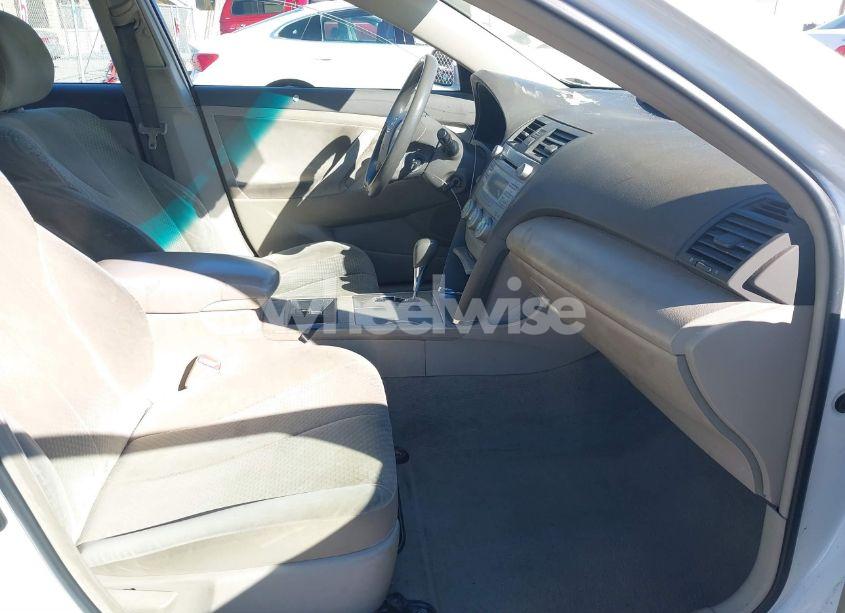 Photo 5 of 2008 Toyota Camry LE (VIN 4T4BE46K68R042012)