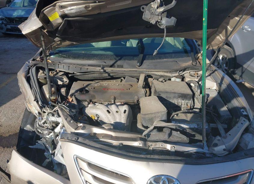 Photo 10 of 2009 Toyota Camry XLE (VIN 4T4BE46K69R063539)