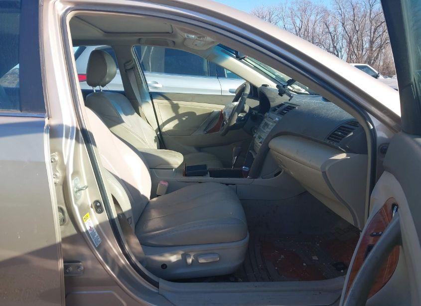 Photo 5 of 2009 Toyota Camry XLE (VIN 4T4BE46K69R063539)