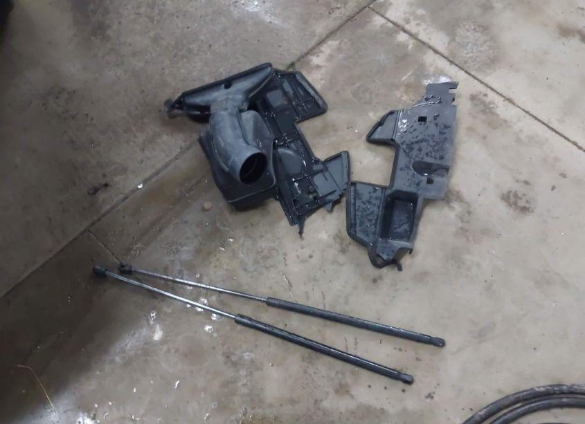 Photo 12 of 2009 Toyota Camry LE (VIN 4T4BE46K69R072192)