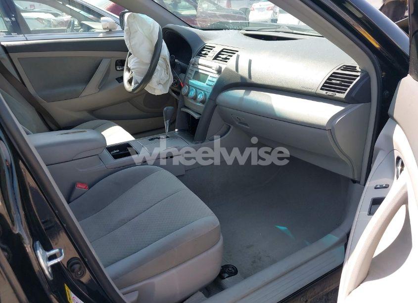 Photo 5 of 2009 Toyota Camry LE (VIN 4T4BE46K69R074475)