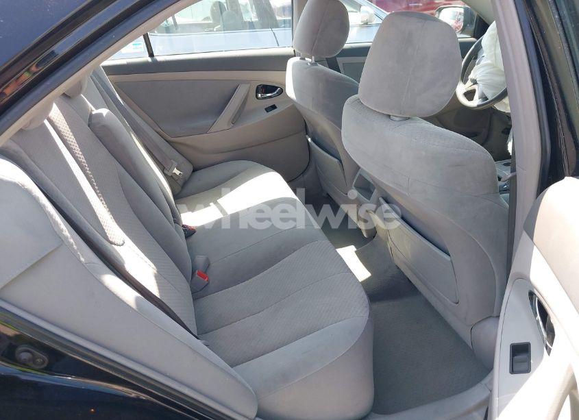 Photo 8 of 2009 Toyota Camry LE (VIN 4T4BE46K69R074475)