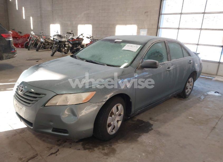 Photo 2 of 2009 Toyota Camry LE (VIN 4T4BE46K69R102064)