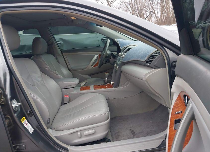 Photo 5 of 2009 Toyota Camry XLE (VIN 4T4BE46K69R133816)