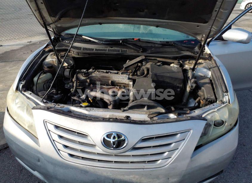 Photo 10 of 2008 Toyota Camry LE (VIN 4T4BE46K78R014820)
