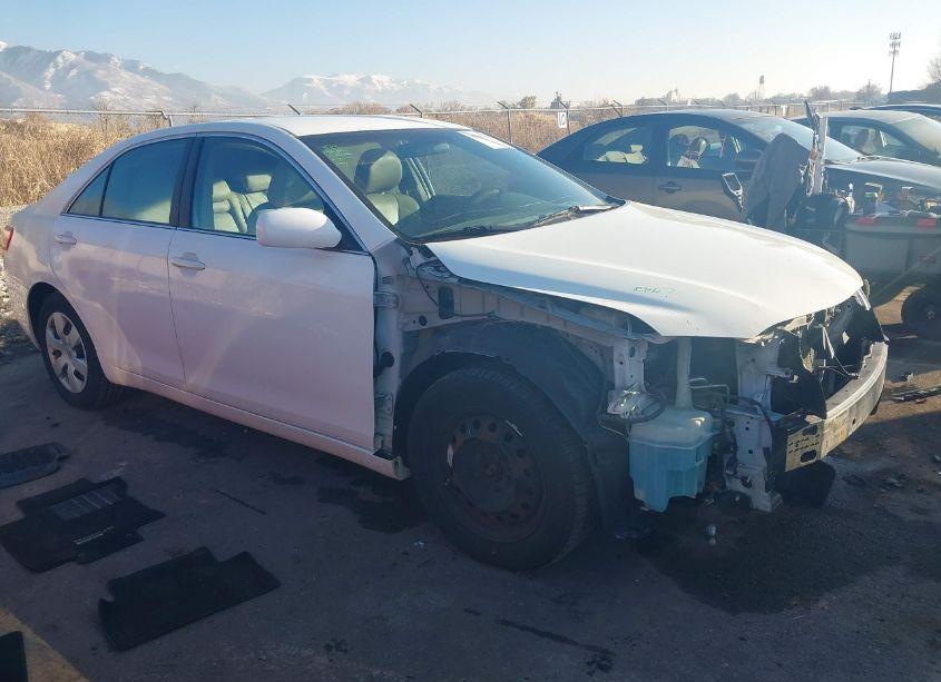 2008 Toyota Camry LE (VIN 4T4BE46K78R044531) main photo