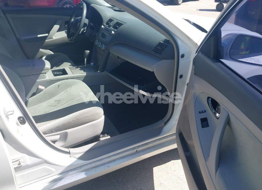 Photo 5 of 2009 Toyota Camry LE (VIN 4T4BE46K79R087073)