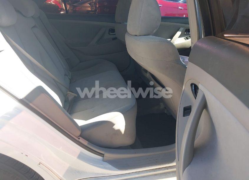 Photo 8 of 2009 Toyota Camry LE (VIN 4T4BE46K79R087073)