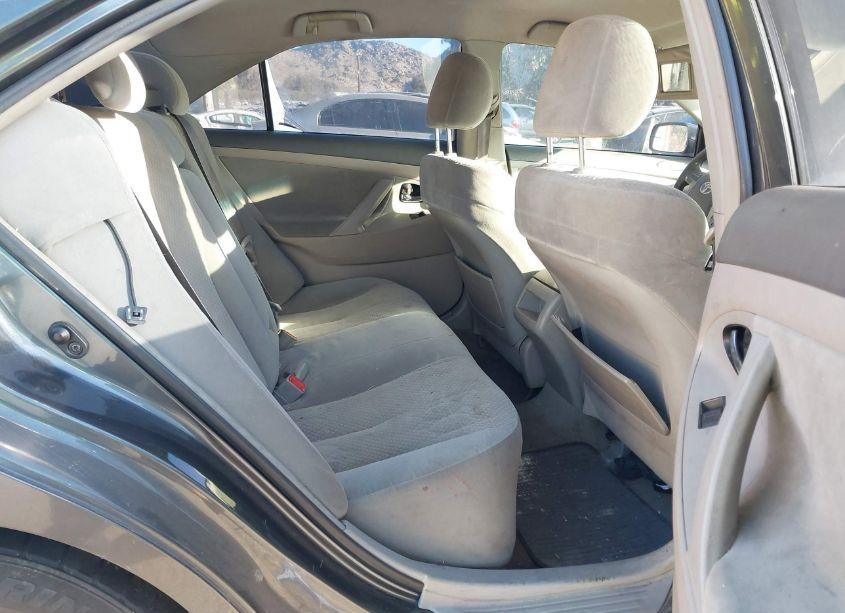 Photo 8 of 2009 Toyota Camry LE (VIN 4T4BE46K79R108715)