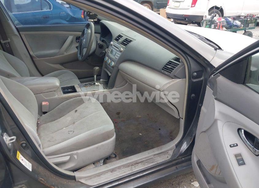 Photo 5 of 2009 Toyota Camry LE (VIN 4T4BE46K79R109086)
