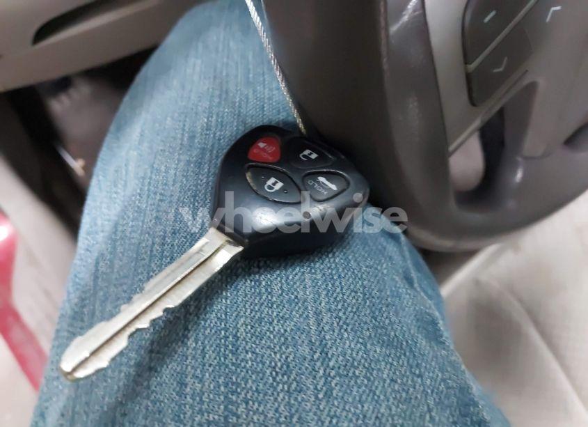 Photo 11 of 2009 Toyota Camry LE (VIN 4T4BE46K79R110464)