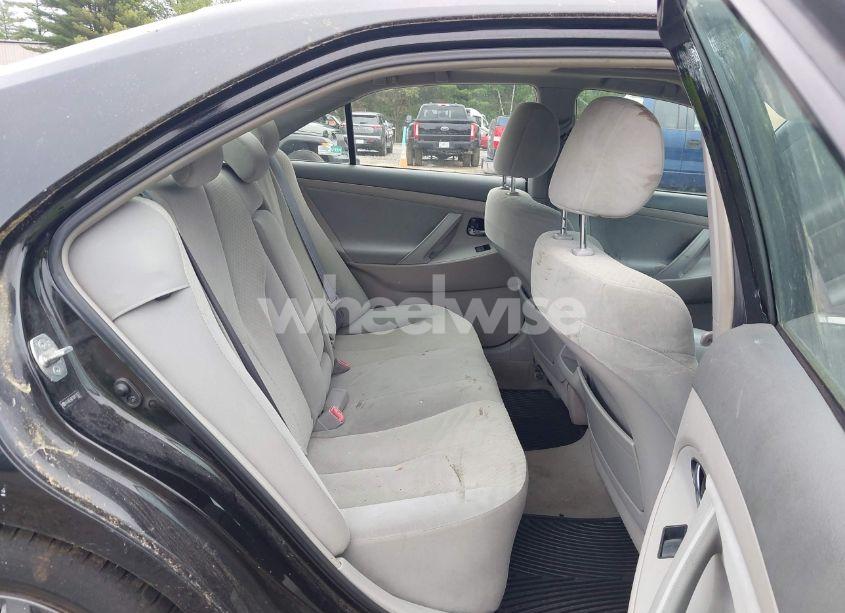 Photo 8 of 2009 Toyota Camry LE (VIN 4T4BE46K79R111677)