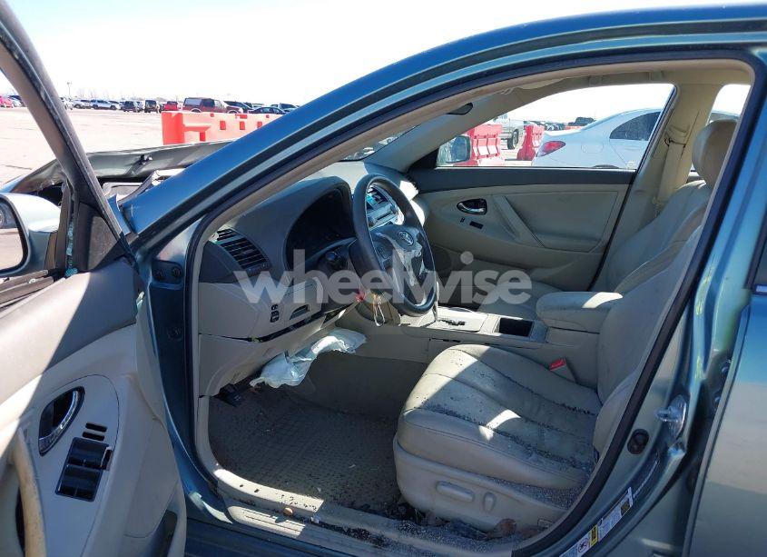 Photo 5 of 2009 Toyota Camry LE (VIN 4T4BE46K79R118712)