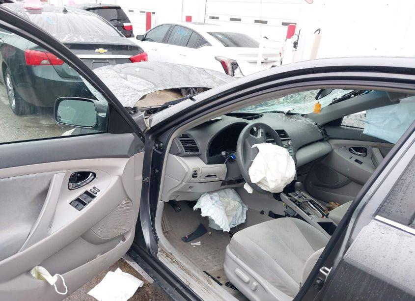 Photo 5 of 2009 Toyota Camry LE (VIN 4T4BE46K79R122775)