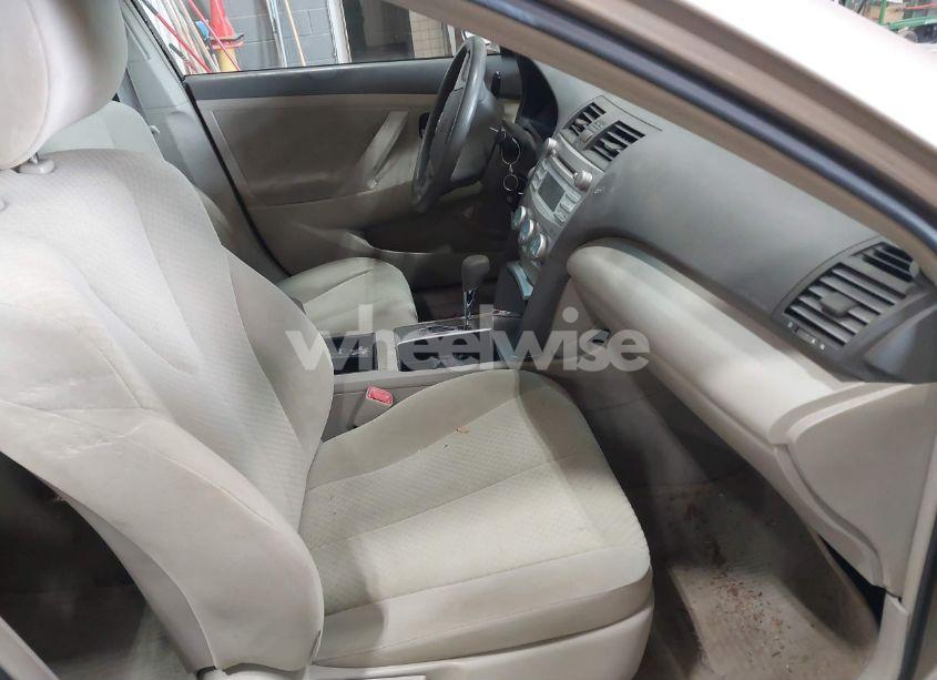 Photo 5 of 2009 Toyota Camry LE (VIN 4T4BE46K79R128012)