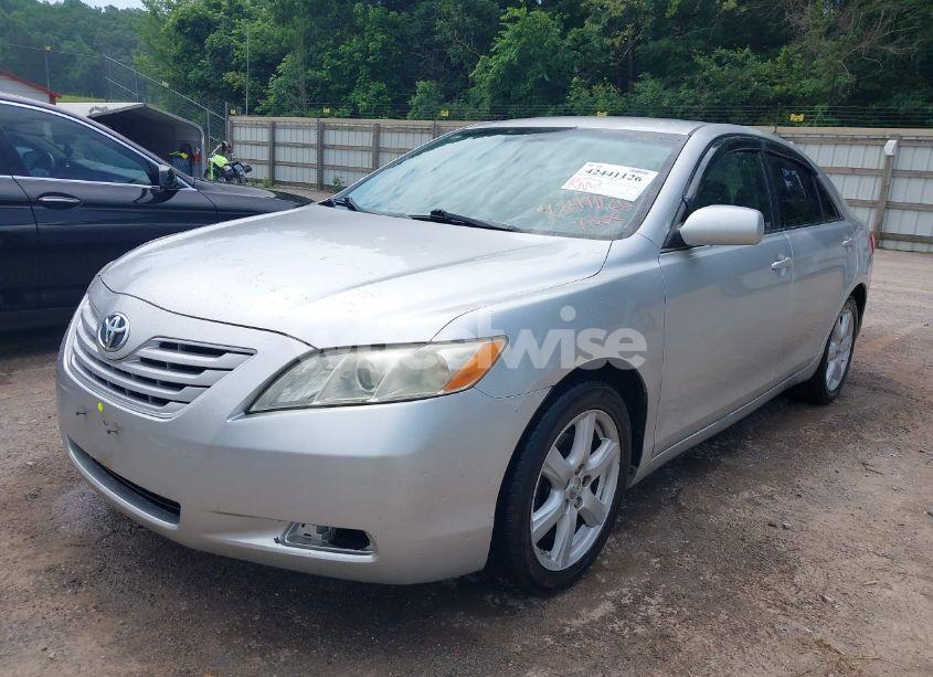 Photo 2 of 2009 Toyota Camry LE (VIN 4T4BE46K89R066765)