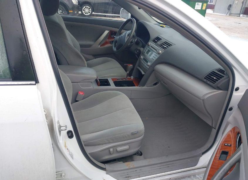 Photo 5 of 2009 Toyota Camry XLE (VIN 4T4BE46K89R088393)