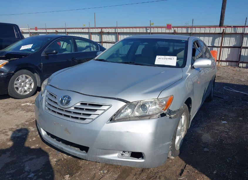 Photo 2 of 2009 Toyota Camry LE (VIN 4T4BE46K89R118749)
