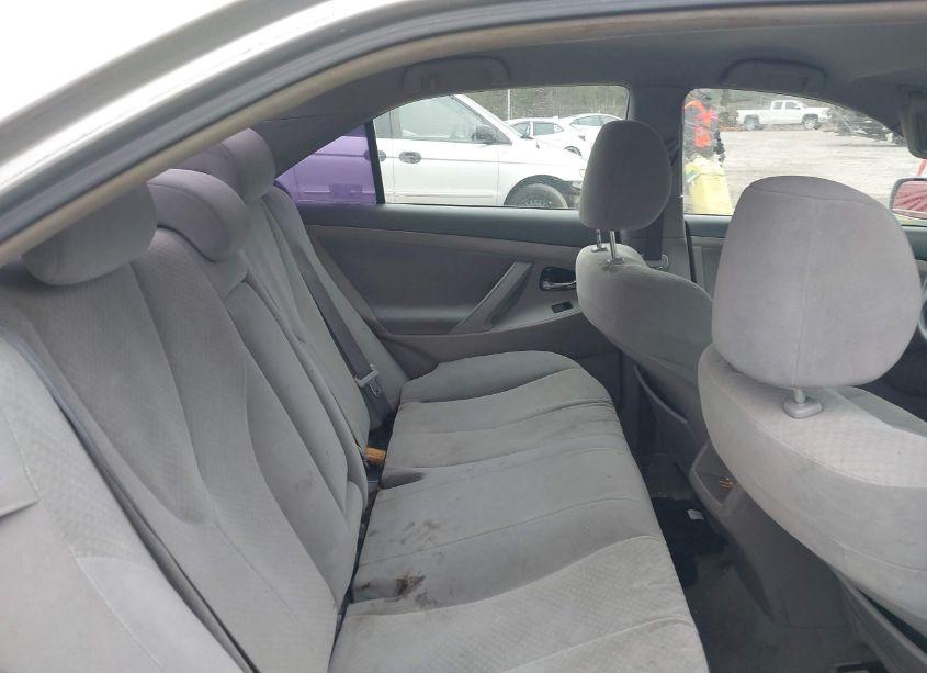 Photo 8 of 2009 Toyota Camry LE (VIN 4T4BE46K89R121084)