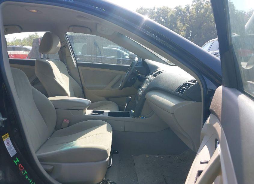 Photo 5 of 2009 Toyota Camry LE (VIN 4T4BE46K89R137236)