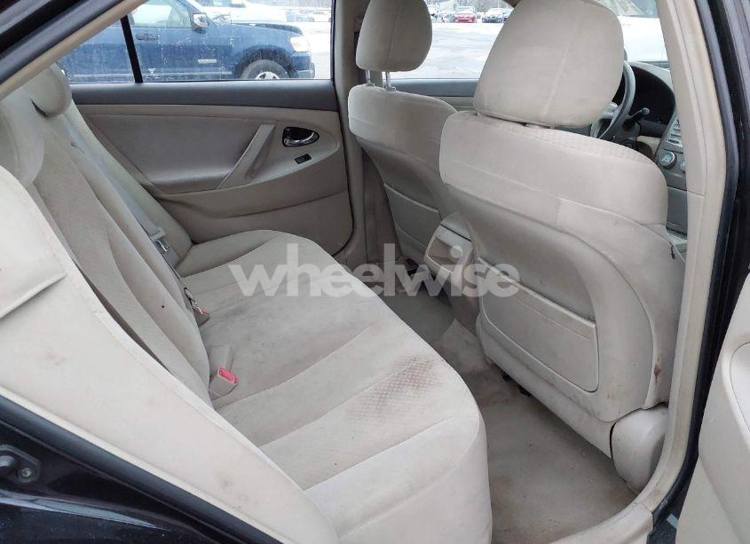 Photo 8 of 2007 Toyota Camry LE (VIN 4T4BE46K97R007981)