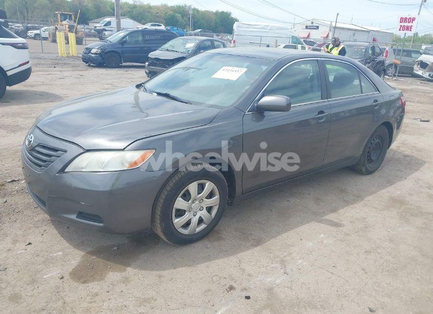 Photo 2 of 2008 Toyota Camry LE (VIN 4T4BE46K98R013524)