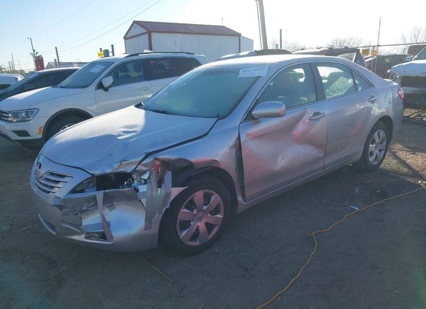 Photo 2 of 2008 Toyota Camry LE (VIN 4T4BE46K98R025835)