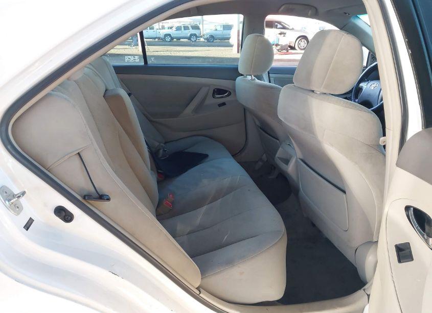 Photo 8 of 2009 Toyota Camry LE (VIN 4T4BE46K99R068461)