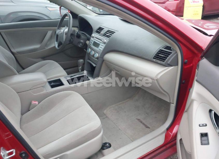 Photo 5 of 2009 Toyota Camry LE (VIN 4T4BE46K99R112555)