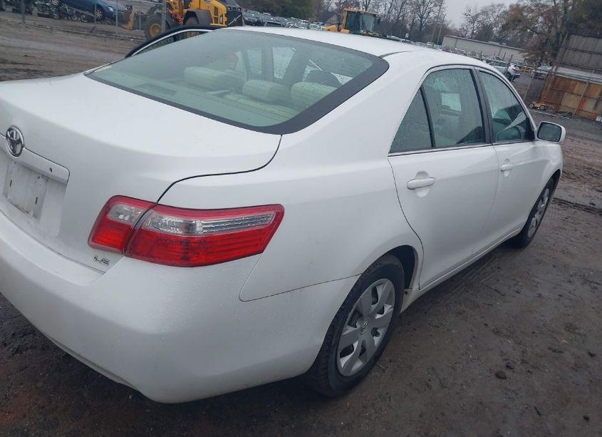 Photo 4 of 2009 Toyota Camry LE (VIN 4T4BE46K99R116864)