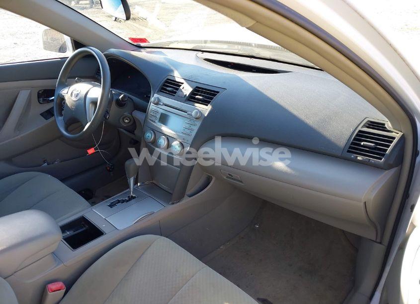 Photo 5 of 2008 Toyota Camry LE (VIN 4T4BE46KX8R025830)